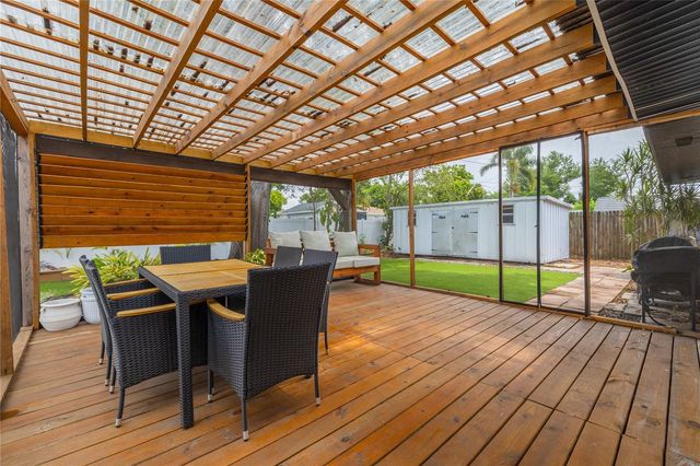 5271 35TH AVENUE N, St Petersburg, FL 33710