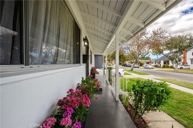6026 Oliva, Lakewood, CA 90712