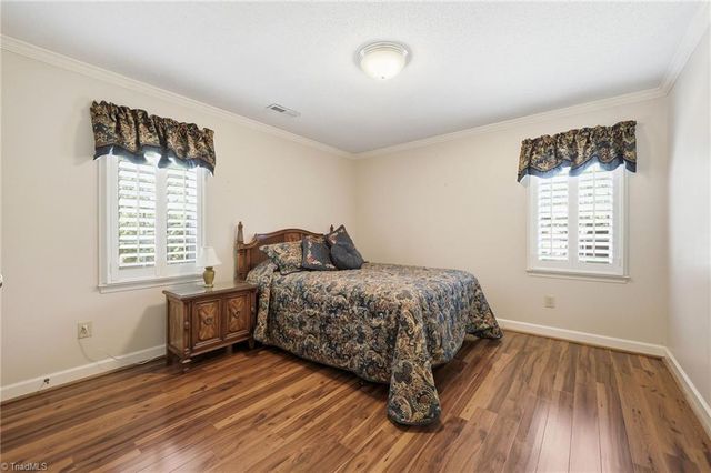 8001 Kilcash Court, Clemmons, NC 27012
