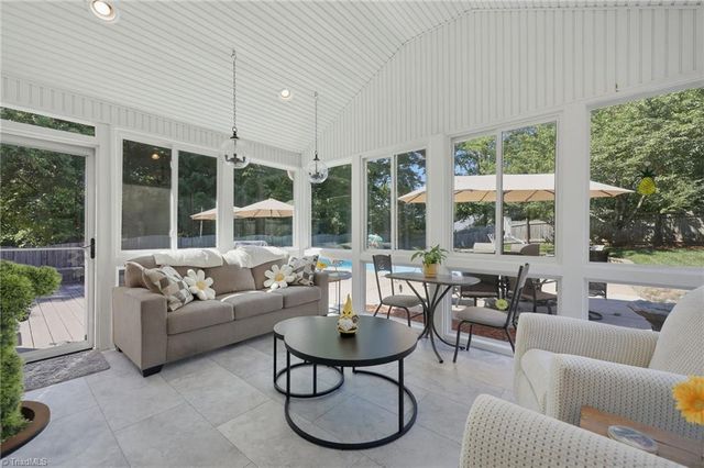 8001 Kilcash Court, Clemmons, NC 27012