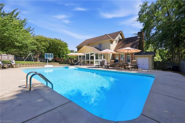 8001 Kilcash Court, Clemmons, NC 27012
