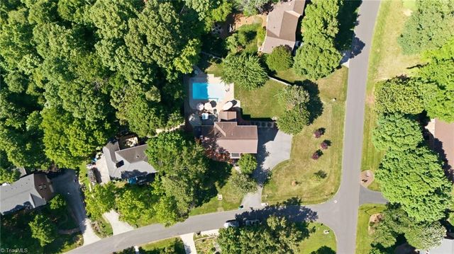 8001 Kilcash Court, Clemmons, NC 27012
