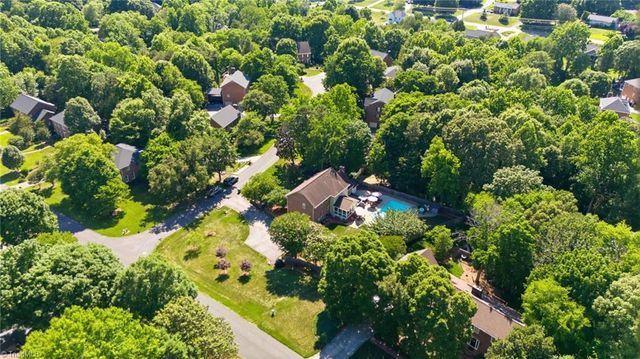 8001 Kilcash Court, Clemmons, NC 27012