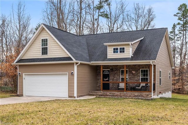 4504 Pine Vista Lane, Greensboro, NC 27406