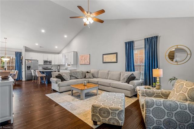 4504 Pine Vista Lane, Greensboro, NC 27406