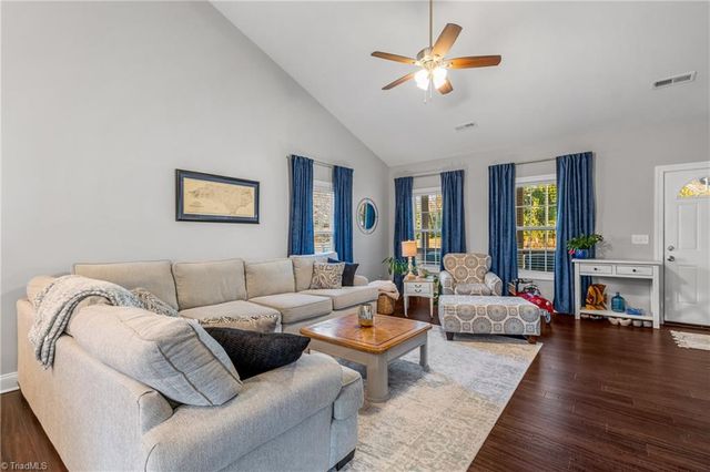 4504 Pine Vista Lane, Greensboro, NC 27406