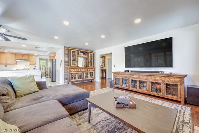 5808 Lone Song Road, North Las Vegas, NV 89031