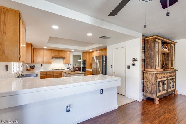 5808 Lone Song Road, North Las Vegas, NV 89031