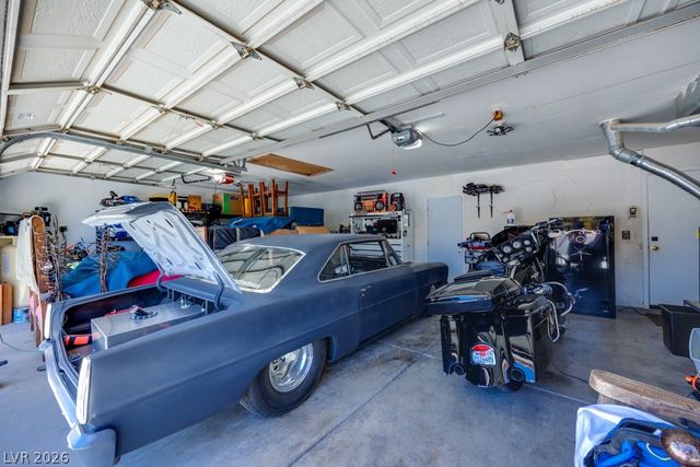 5808 Lone Song Road, North Las Vegas, NV 89031