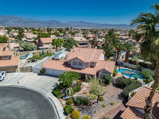 5808 Lone Song Road, North Las Vegas, NV 89031