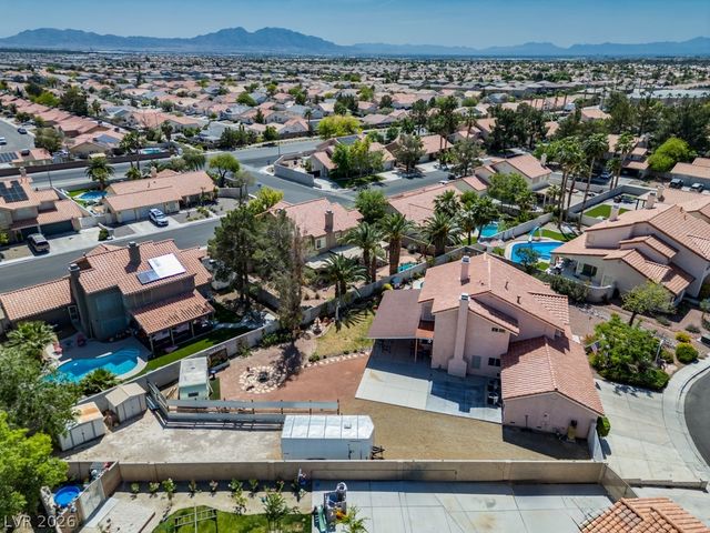 5808 Lone Song Road, North Las Vegas, NV 89031