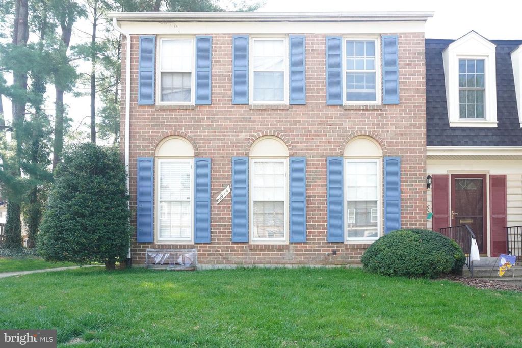9914 MAPLE LEAF DR, Gaithersburg, MD 20886
