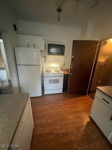 2915 Ludlow Road, Cleveland, OH 44120