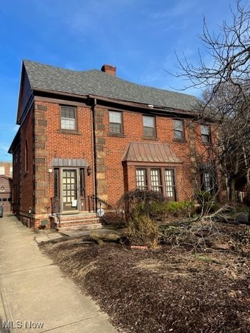 2915 Ludlow Road, Cleveland, OH 44120