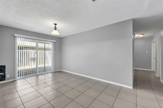 1043 Sierra Shadows Drive, Katy, TX 77450