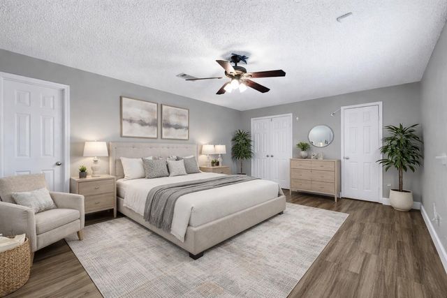 1043 Sierra Shadows Drive, Katy, TX 77450