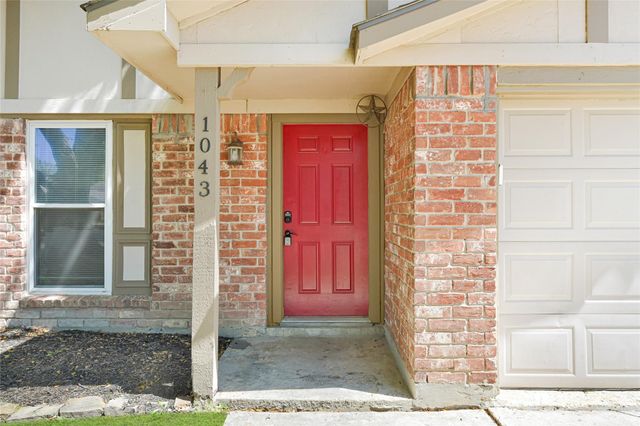 1043 Sierra Shadows Drive, Katy, TX 77450