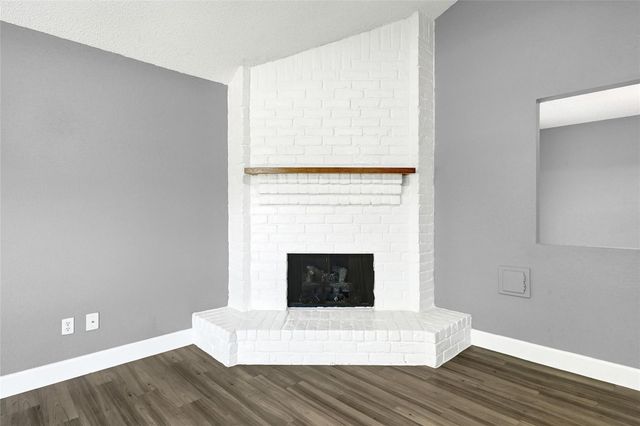 1043 Sierra Shadows Drive, Katy, TX 77450