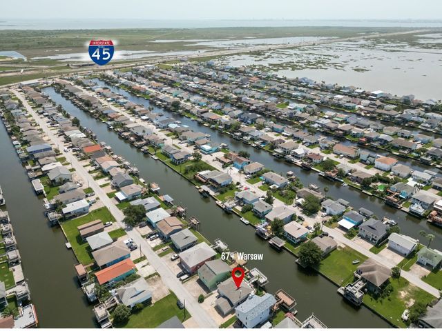674 Warsaw Street, Bayou Vista, TX 77563