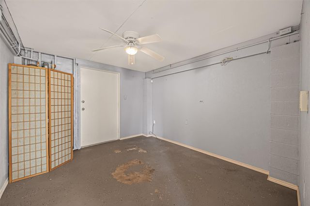 674 Warsaw Street, Bayou Vista, TX 77563