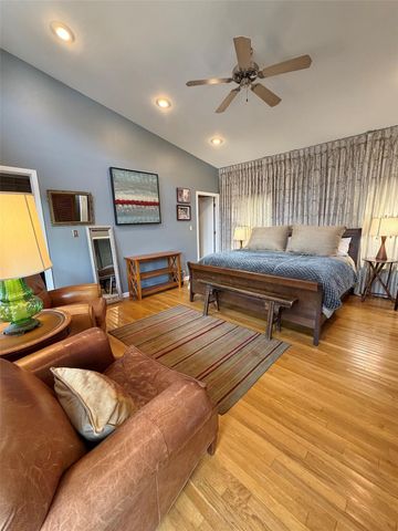 1803 Mohle DR, Austin, TX 78703
