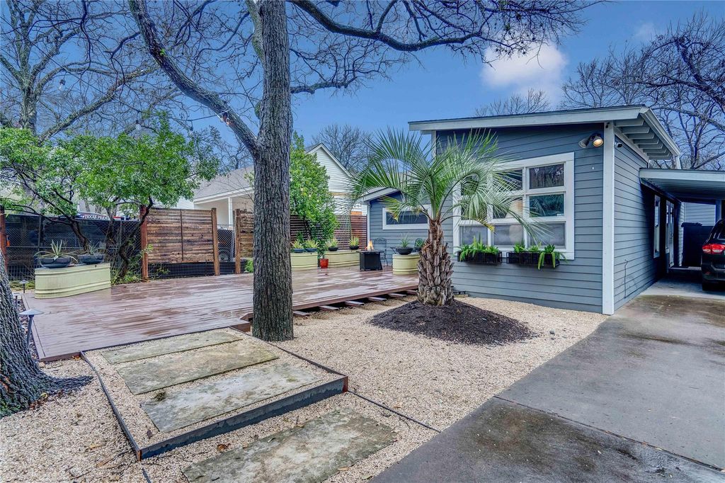 1803 Mohle DR, Austin, TX 78703