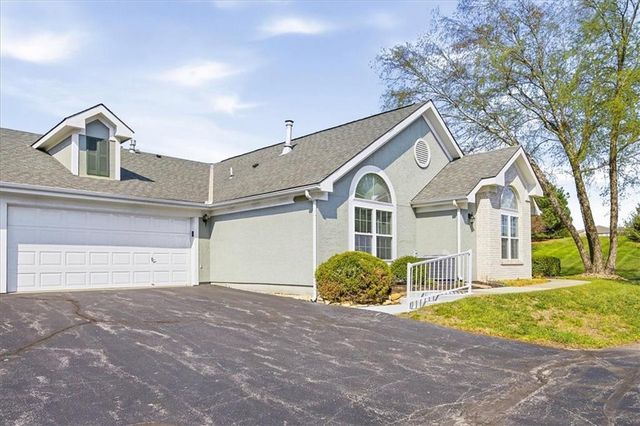 23144 W 71st Terrace, Shawnee, KS 66227