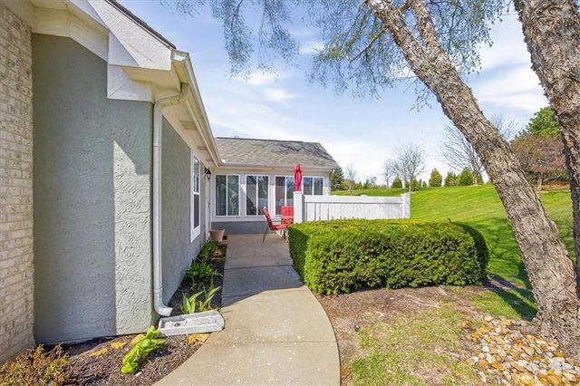 23144 W 71st Terrace, Shawnee, KS 66227