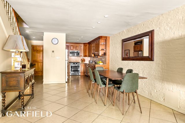 226 E 32ND Street, New York City, NY 10016