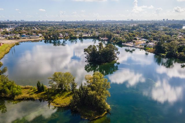 2020 NW 119th Street 1121, Miami, FL 33167