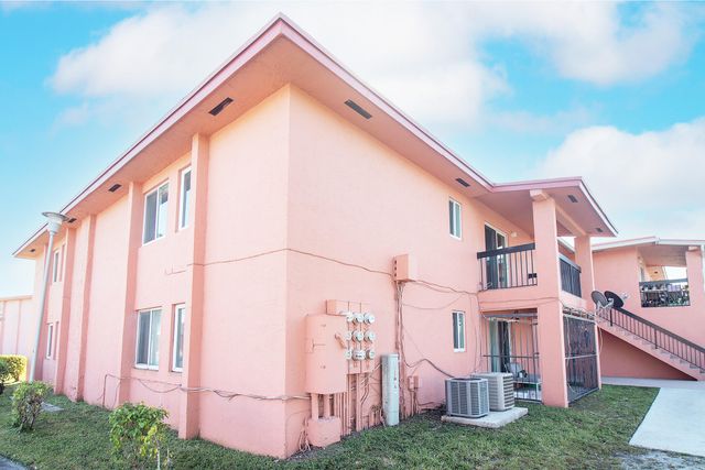 2020 NW 119th Street 1121, Miami, FL 33167