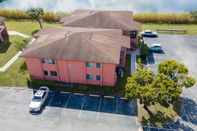 2020 NW 119th Street 1121, Miami, FL 33167