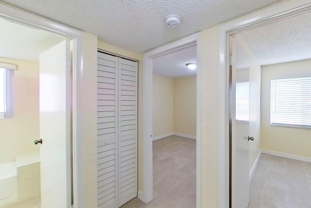 2020 NW 119th Street 1121, Miami, FL 33167