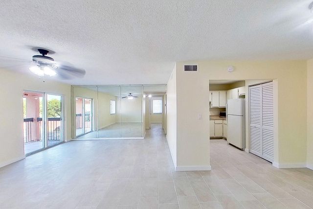 2020 NW 119th Street 1121, Miami, FL 33167