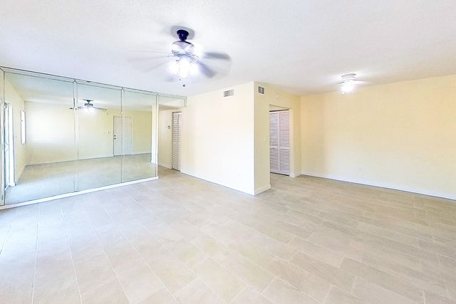 2020 NW 119th Street 1121, Miami, FL 33167