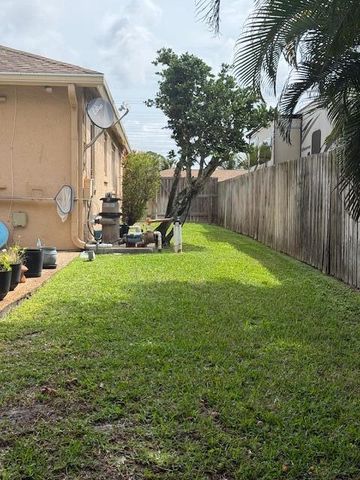 255 SANDPIPER Avenue, Royal Palm Beach, FL 33411