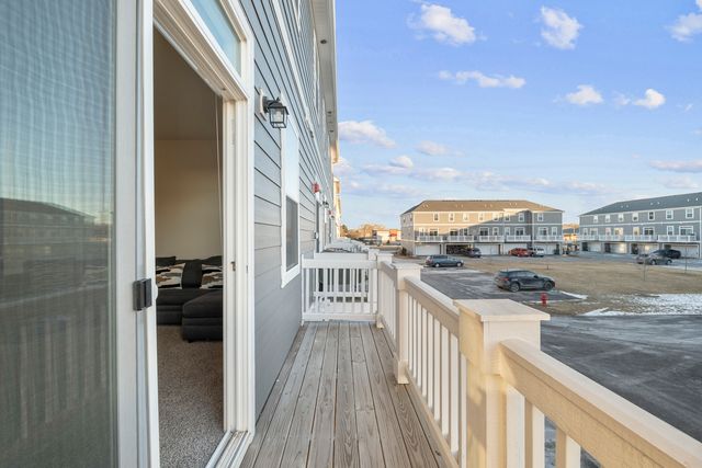 2031 Sequoia Avenue, Mundelein, IL 60060