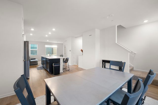 2031 Sequoia Avenue, Mundelein, IL 60060