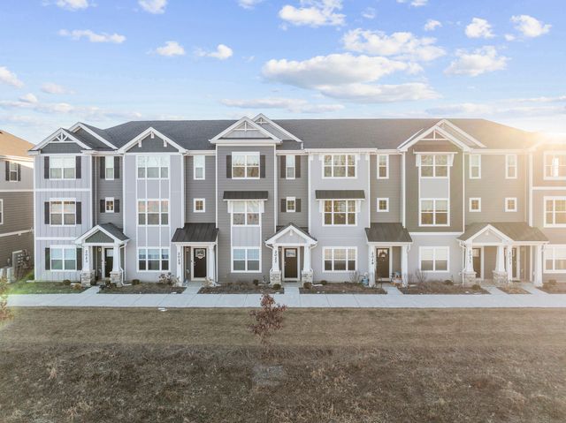 2031 Sequoia Avenue, Mundelein, IL 60060