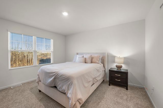 2031 Sequoia Avenue, Mundelein, IL 60060