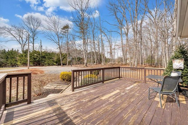 97 Lakewood Acres Drive, Hardy, VA 24101