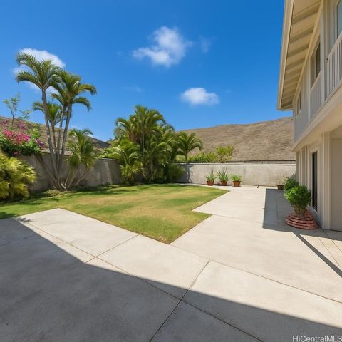 7540 Puumahoe Place, Honolulu, HI 96825