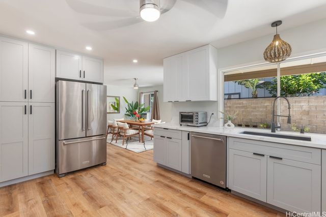 7540 Puumahoe Place, Honolulu, HI 96825