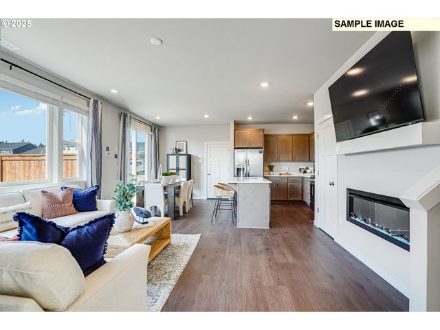 15062 Sw 165th Ave, Tigard, OR 97224