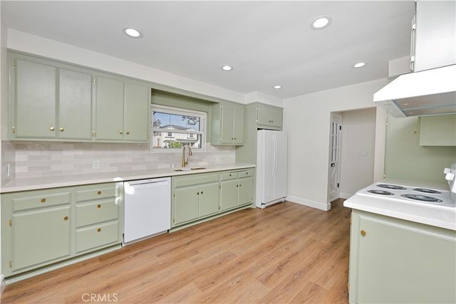 12814 Downey, Downey, CA 90242