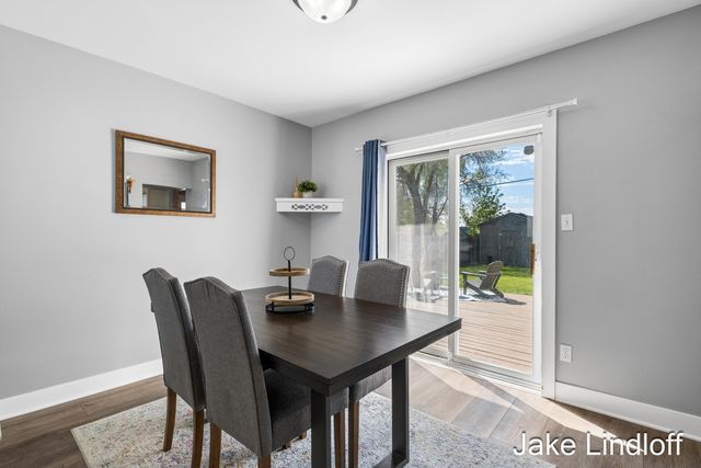 322 E Gardner Street, Sparta, MI 49345