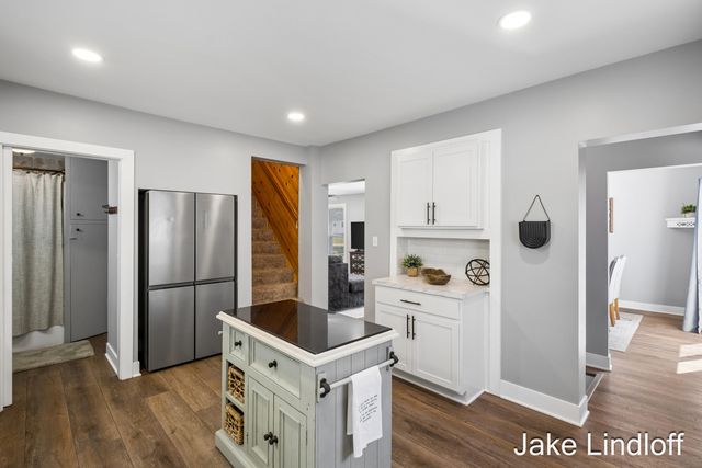 322 E Gardner Street, Sparta, MI 49345