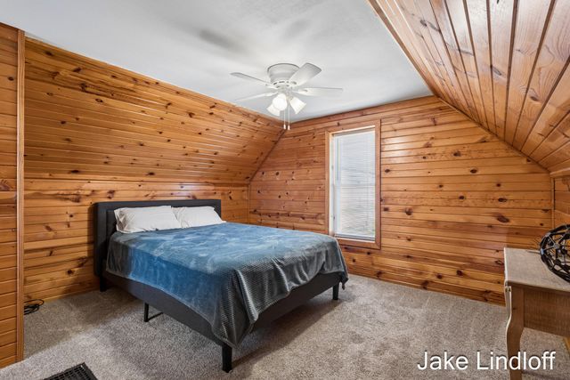 322 E Gardner Street, Sparta, MI 49345