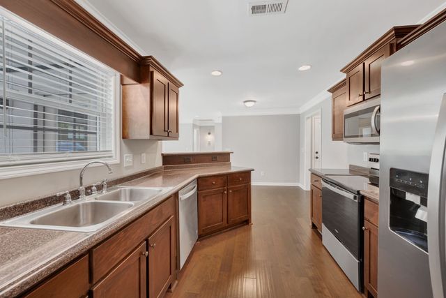 1205 Slaters Creek Rd, Goodlettsville, TN 37072