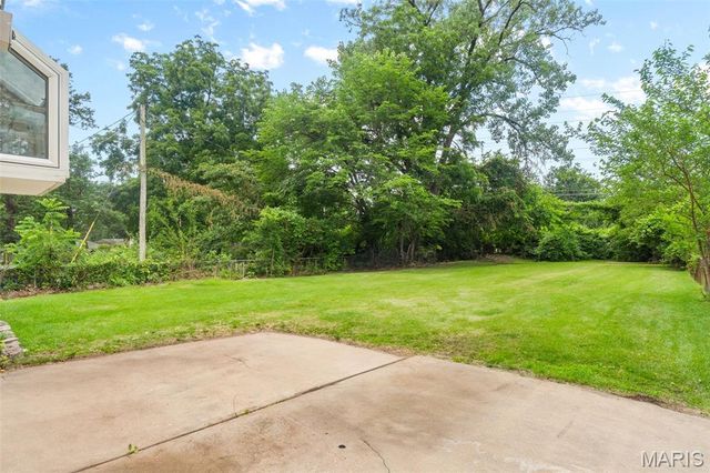 165 S Saint Jacques Street, Florissant, MO 63031